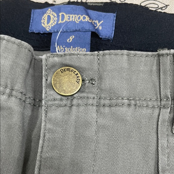 💥 Democracy Women's Absolution High Rise Joggers - Picture 4 of 13